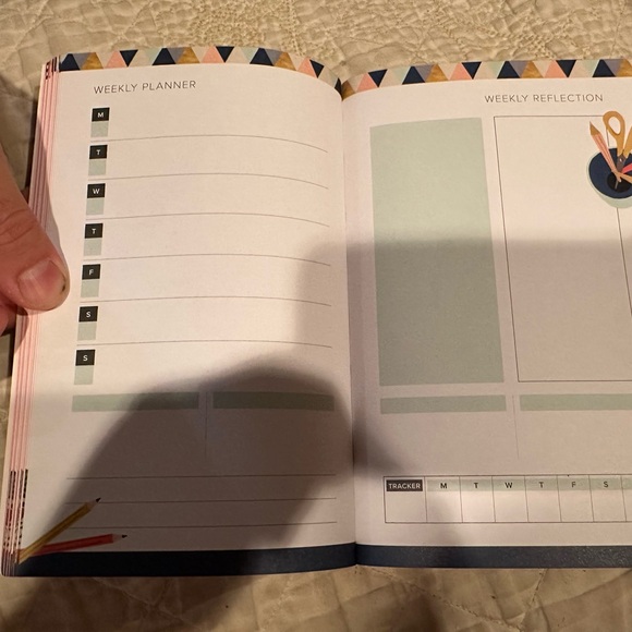 Breathe 52 week planner- New! - Picture 7 of 11